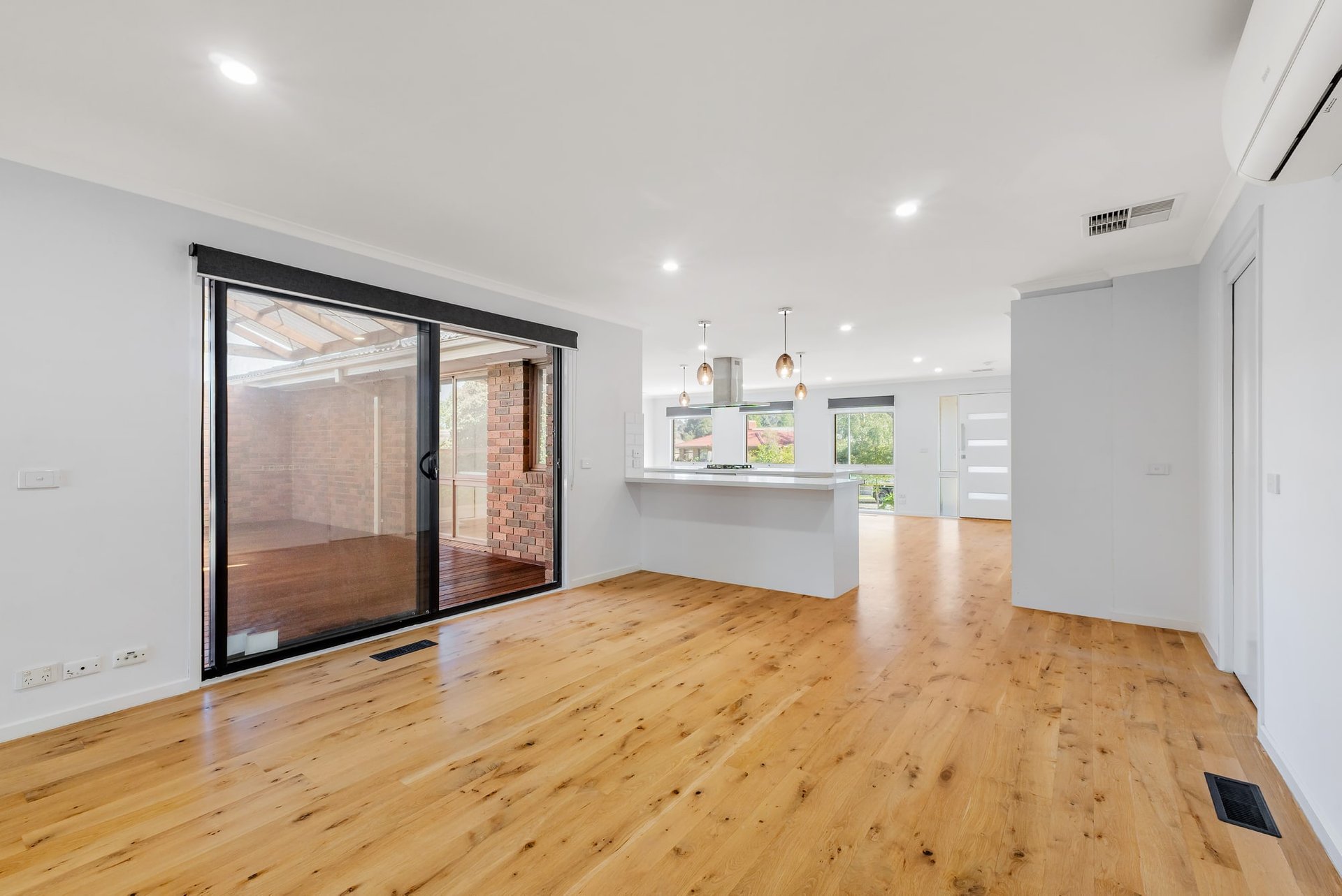 84 Blackburn Road, Mooroolbark image 4