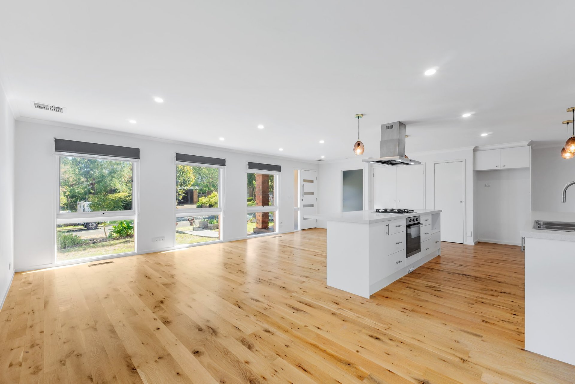 84 Blackburn Road, Mooroolbark image 2
