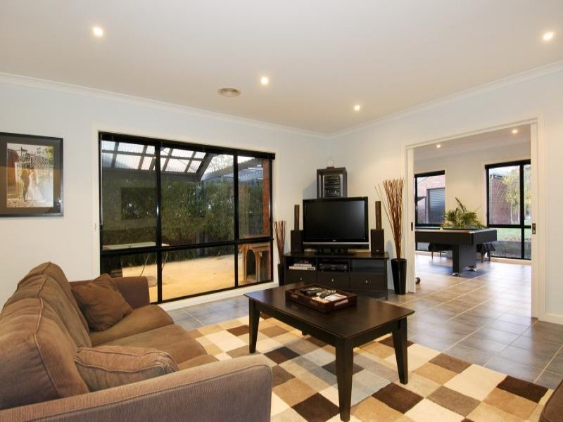 84 Christies Road, Leopold image 2