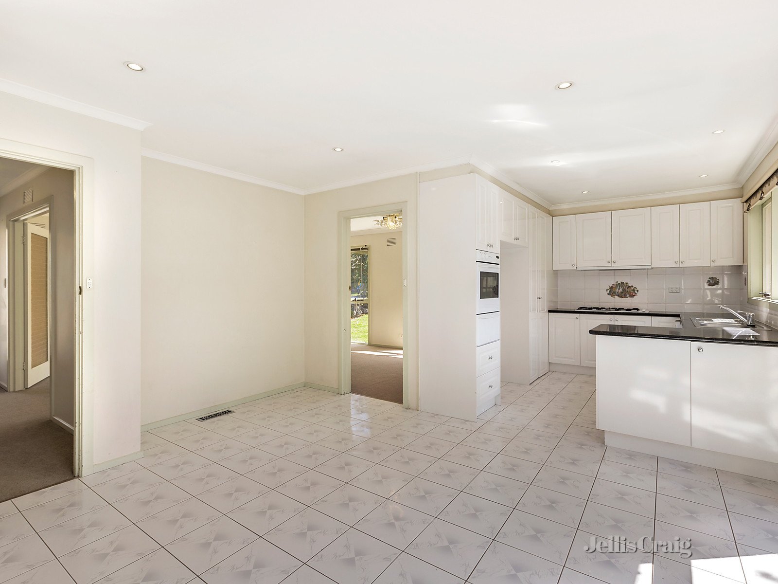 84 Darvall Street, Donvale image 3