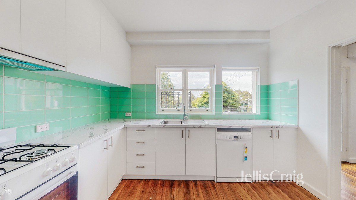 84 Elizabeth St, Kooyong image 4