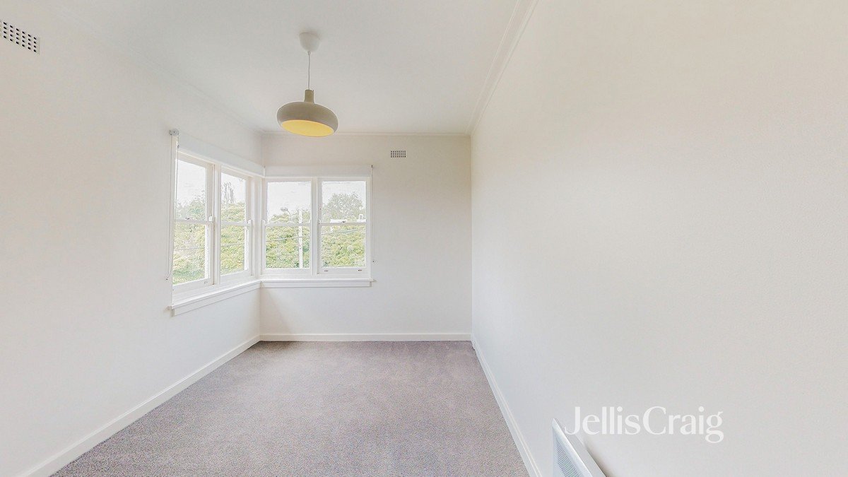 84 Elizabeth St, Kooyong image 9