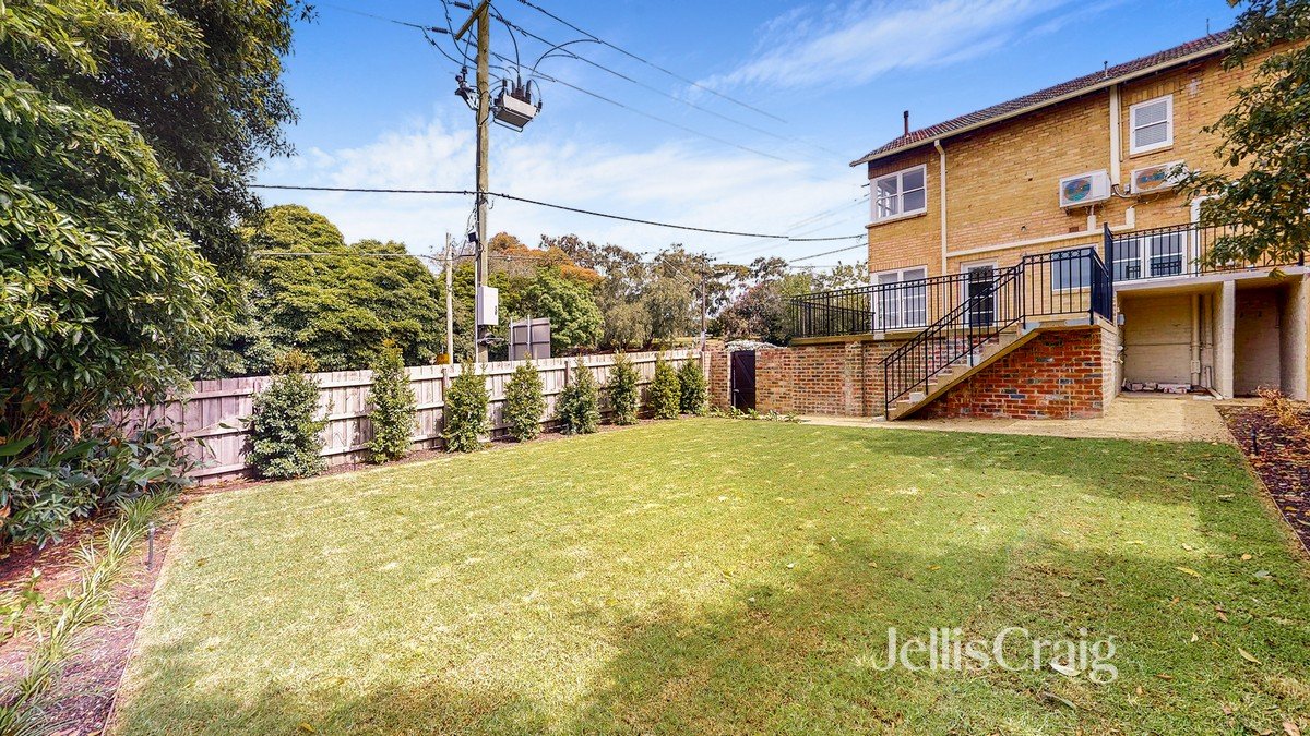 84 Elizabeth St, Kooyong image 13
