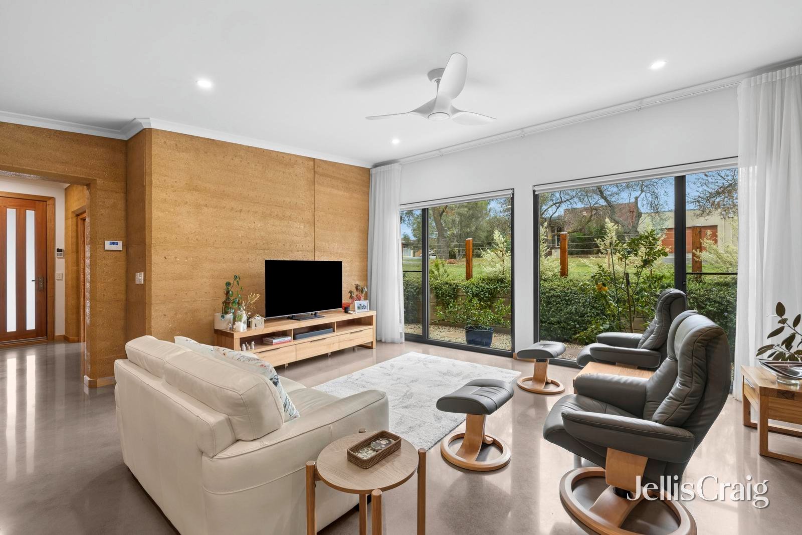 84 Farnsworth Street, Castlemaine image 5
