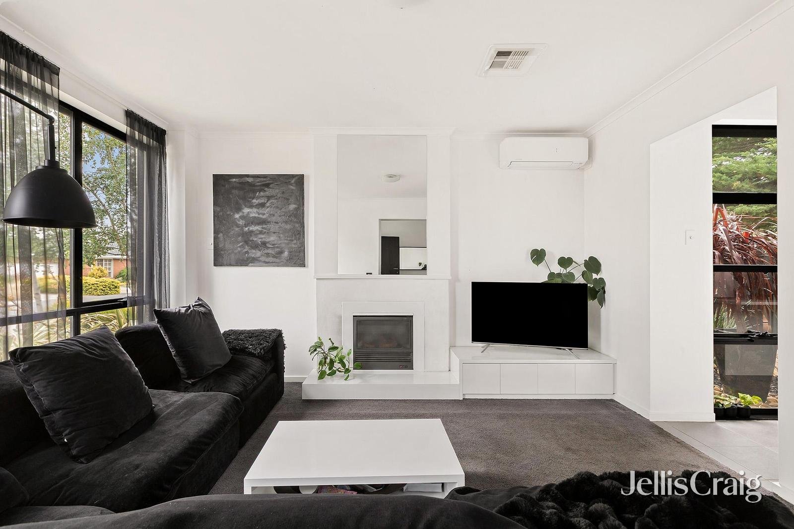 84 Hassett Crescent, Keilor East image 4