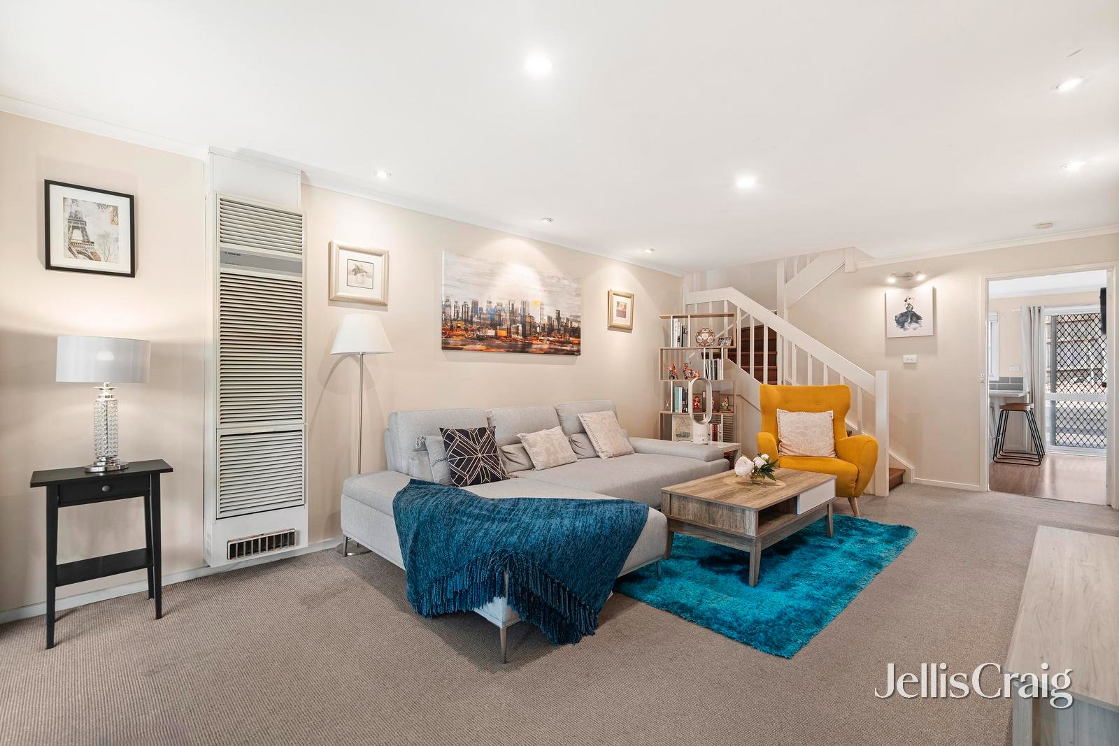 8/4 Illoura Avenue, Ringwood&nbsp;East image 2