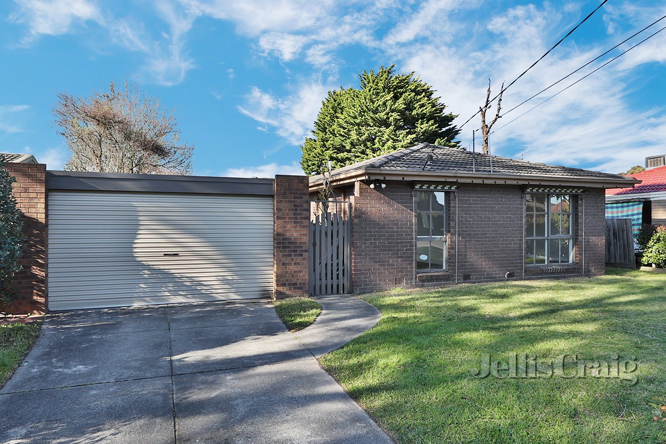 84 King Arthur Drive, Glen Waverley image 2