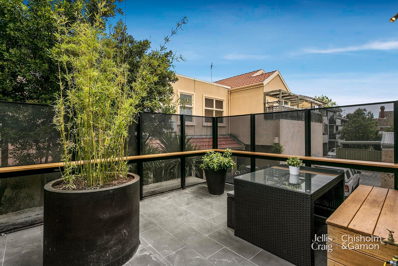 84 Ormond Road, Elwood image 3