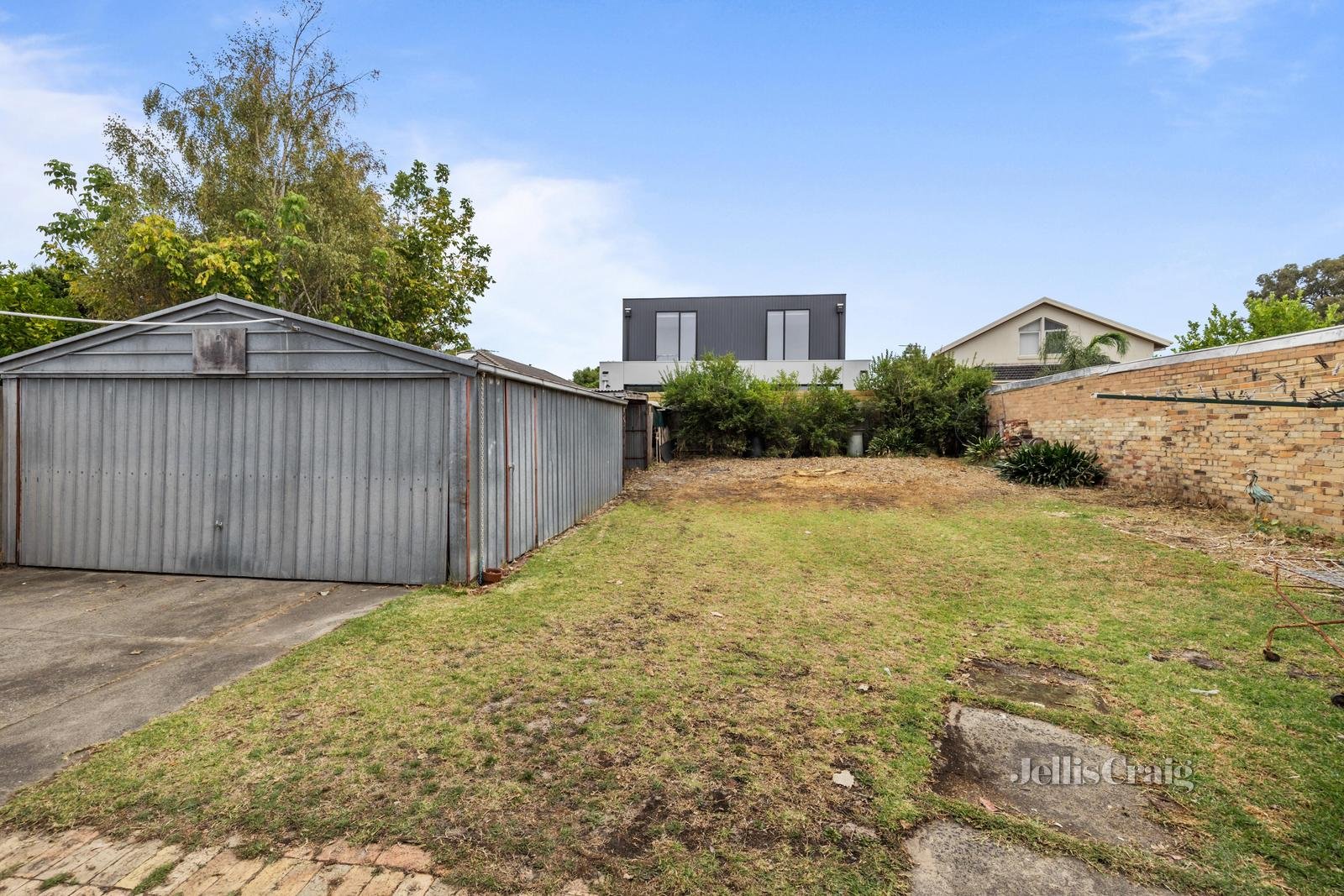 84 Parkmore Road, Bentleigh East image 6