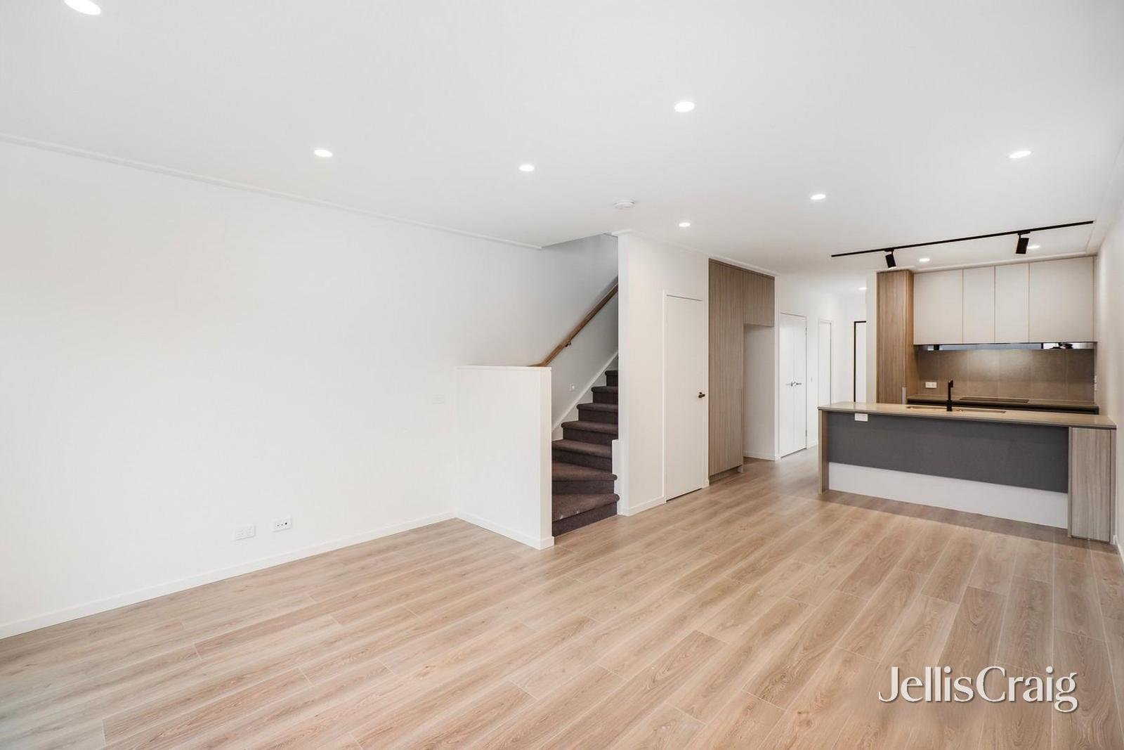 84 Phoenix Road, Altona&nbsp;North image 3