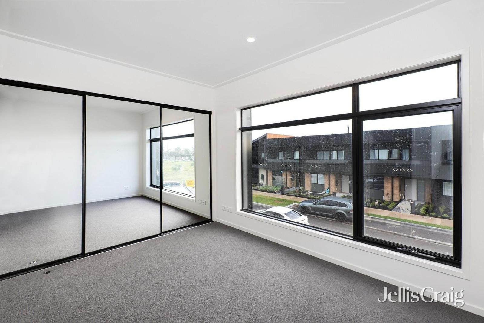 84 Phoenix Road, Altona&nbsp;North image 5