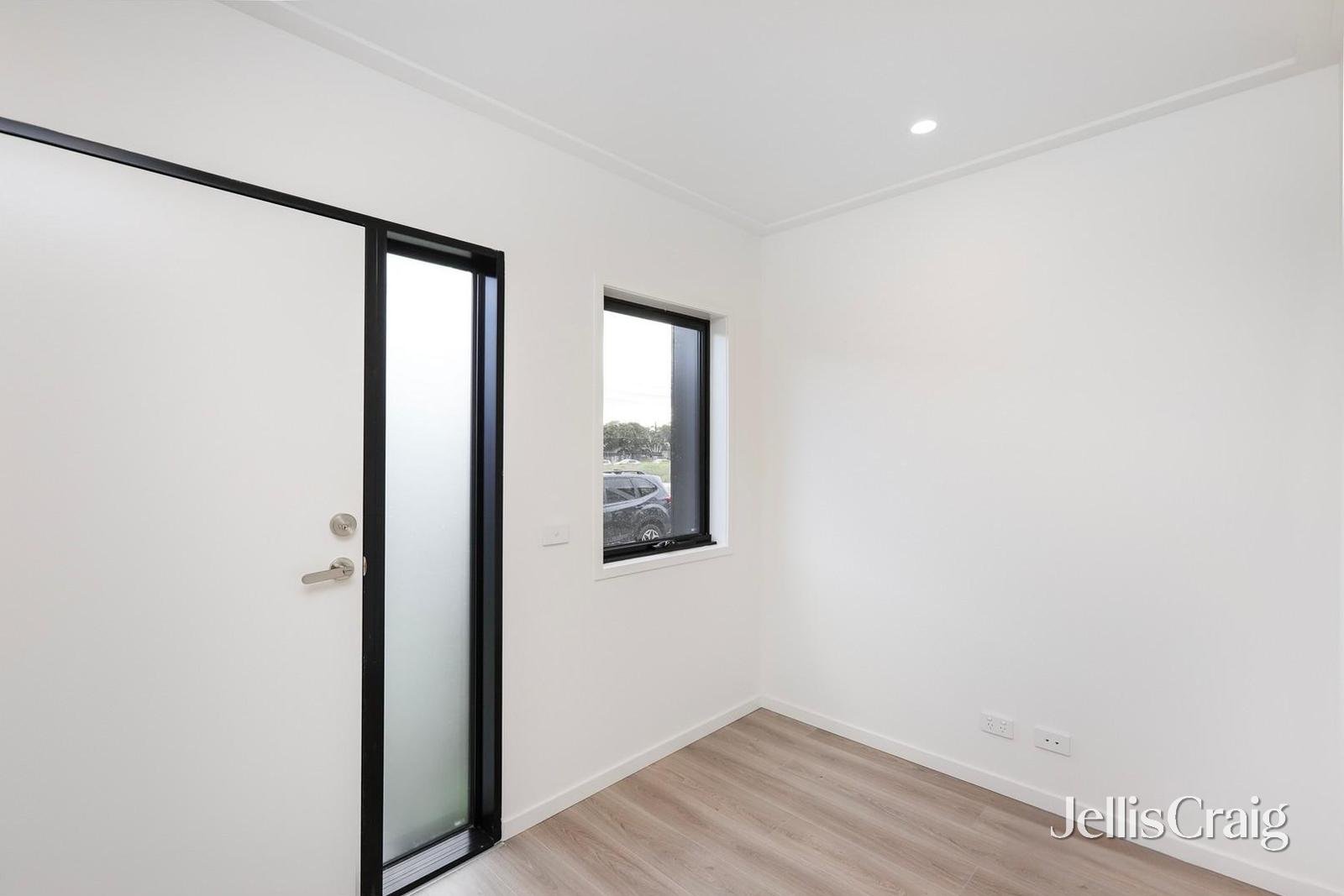 84 Phoenix Road, Altona&nbsp;North image 9