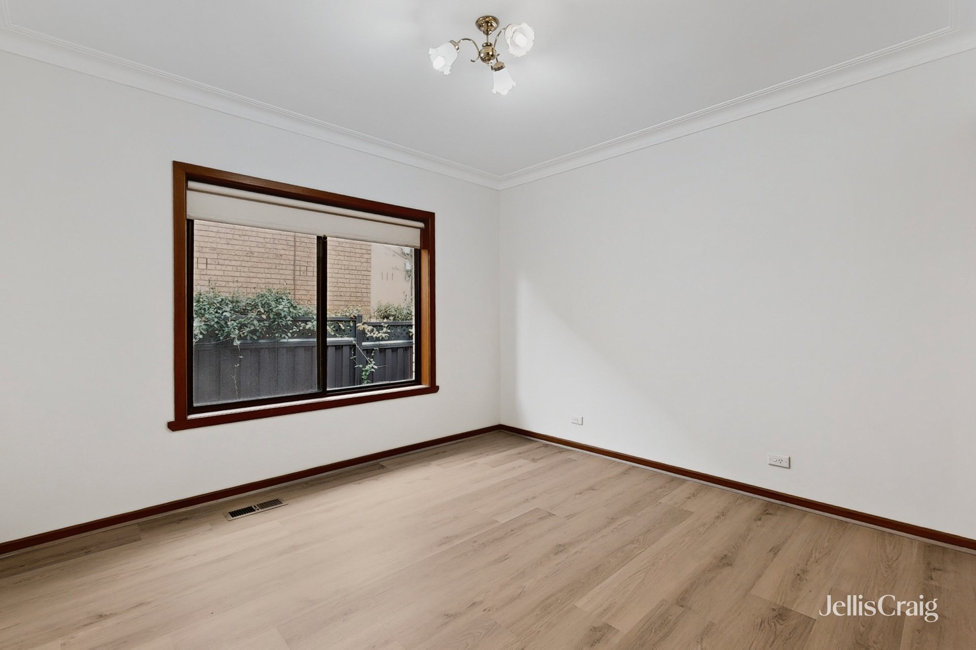 84 Riviera Road, Avondale&nbsp;Heights image 7