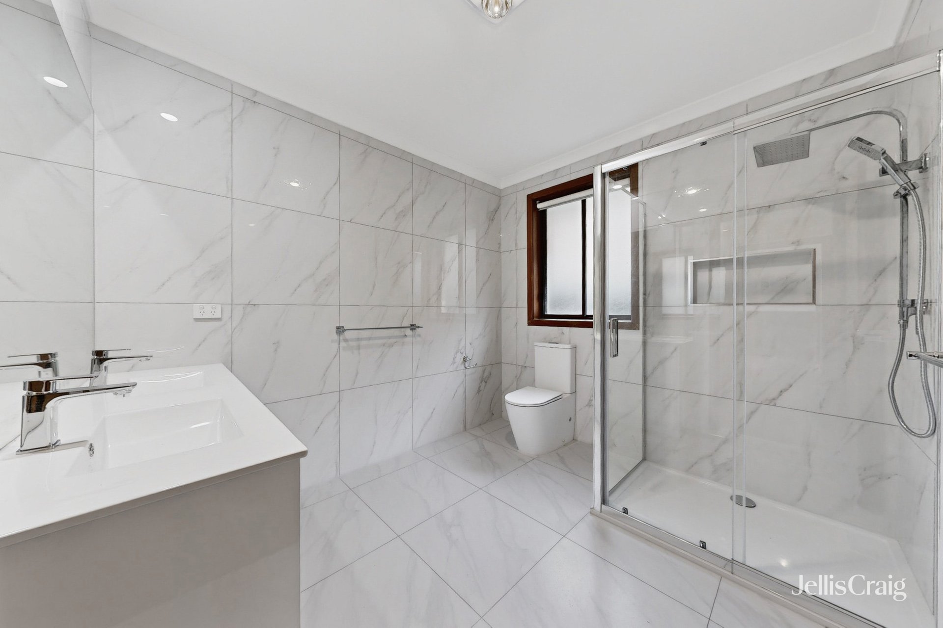 84 Riviera Road, Avondale&nbsp;Heights image 12
