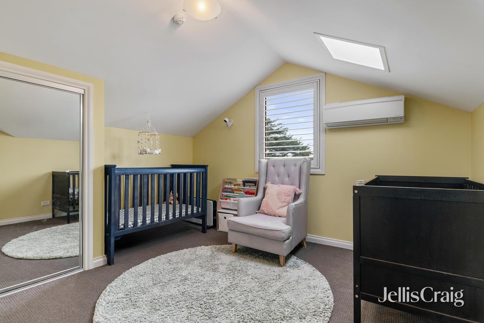 8/4 Springfield Avenue, Croydon image 7
