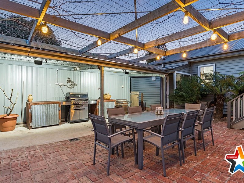 84 Taylor Road, Mooroolbark image 10