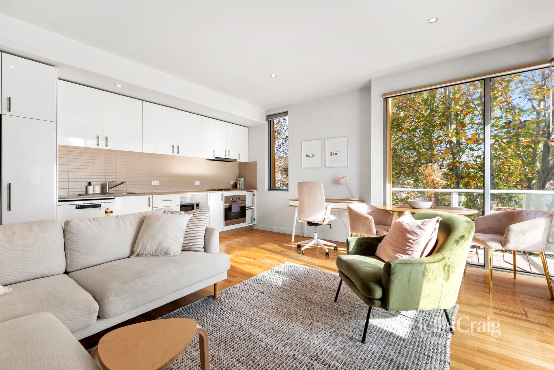 8/4 The Avenue, Windsor image 1