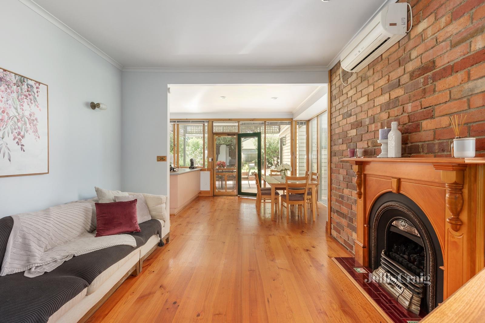 84 The Parade, Ascot Vale image 3