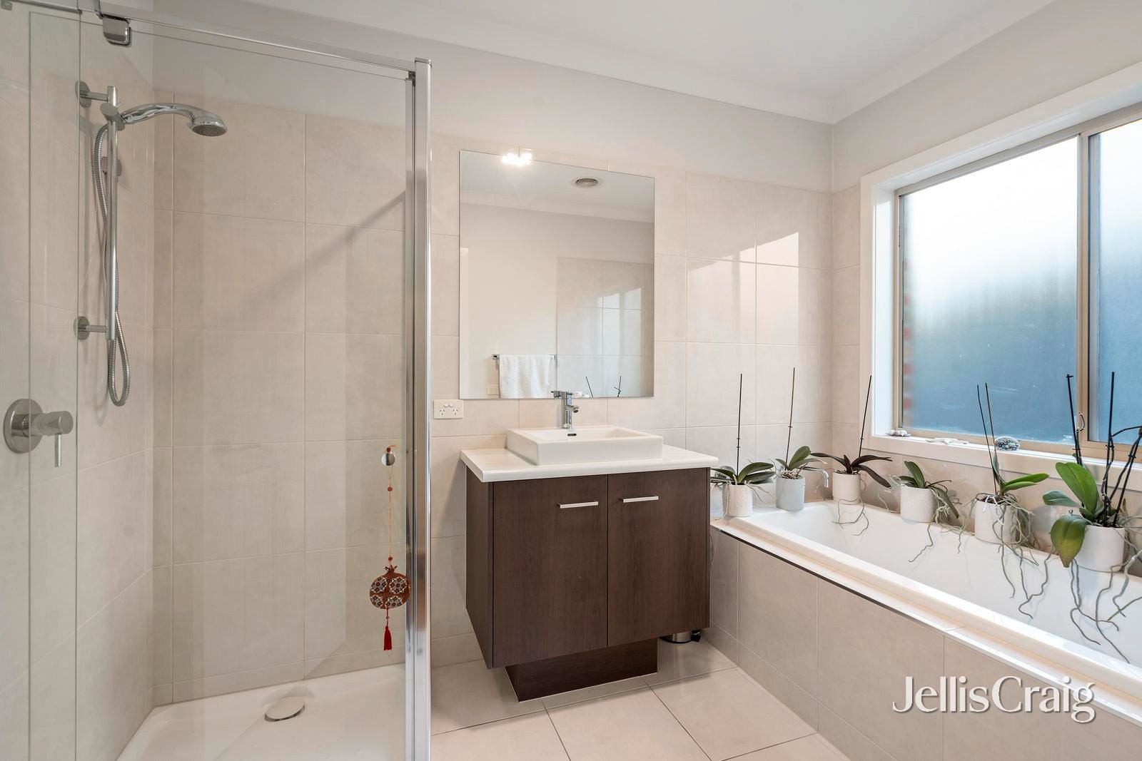 84 The Range Boulevard, Croydon image 9