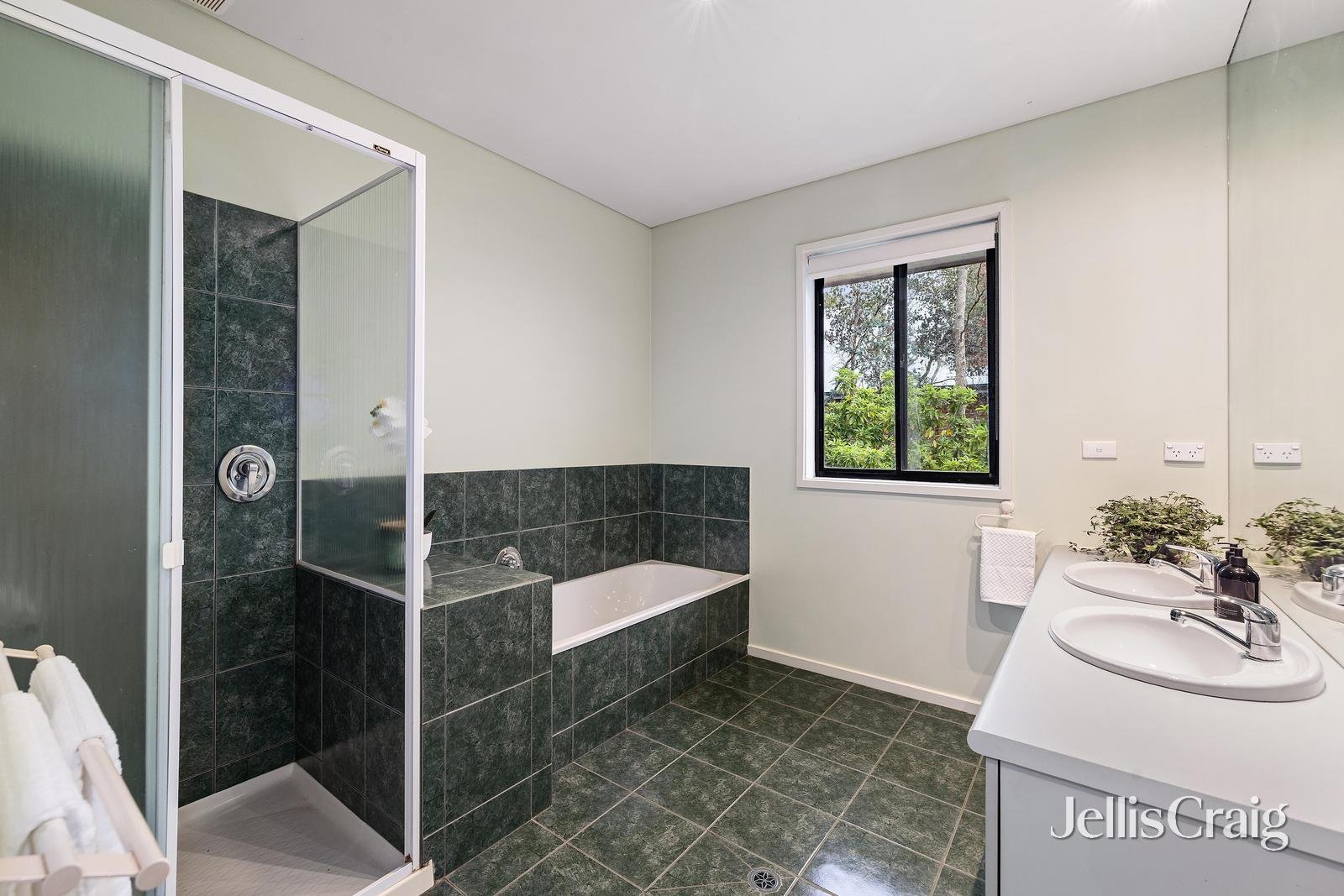 84 Warringah Crescent, Eltham&nbsp;North image 15