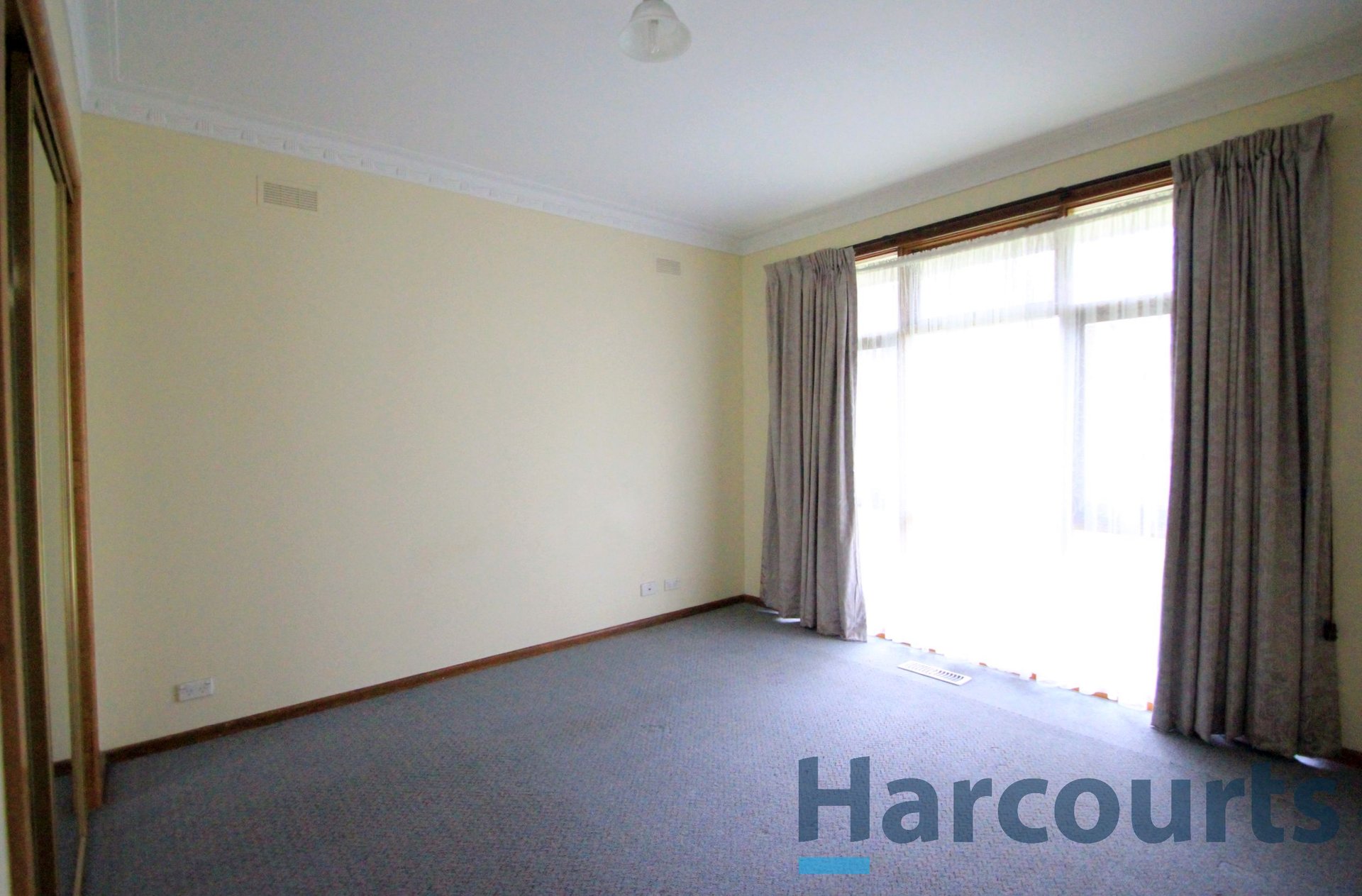 84 Wingara Avenue, Keilor East image 3