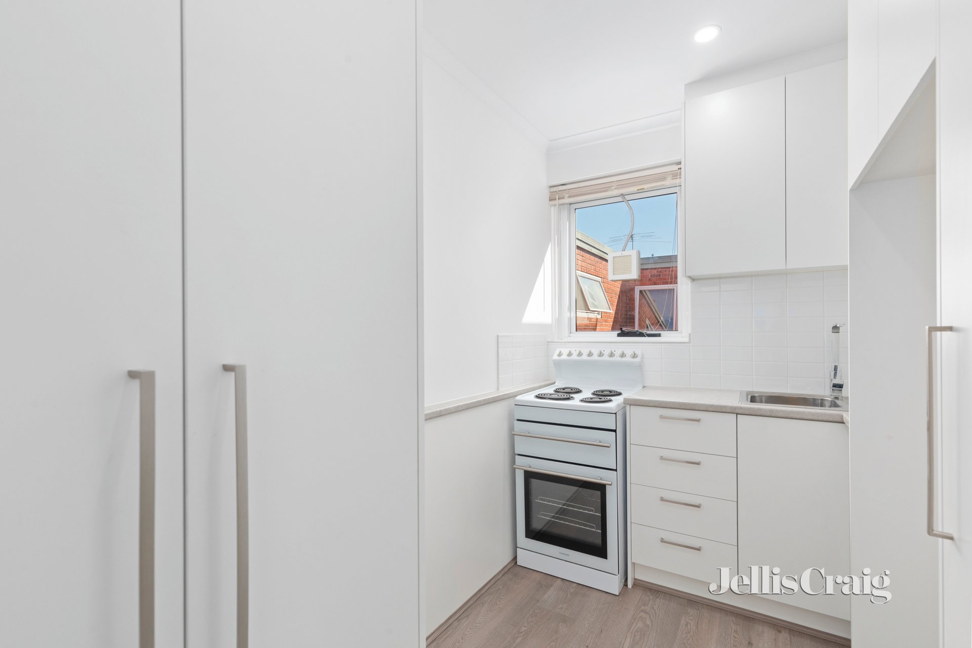 8/40-44 Lord Street, Richmond image 4