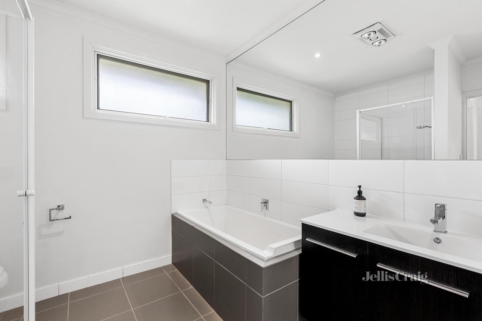 8/41-45 Glebe Street, Forest Hill image 5