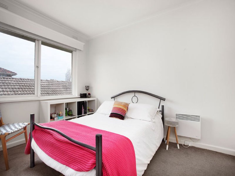 8/41 Byron Street, Elwood image 6