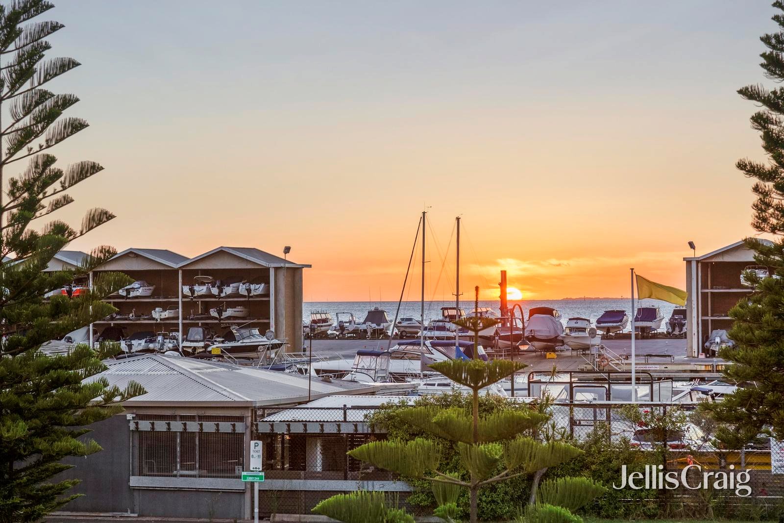 8/41 Marine Parade, St&nbsp;Kilda image 10