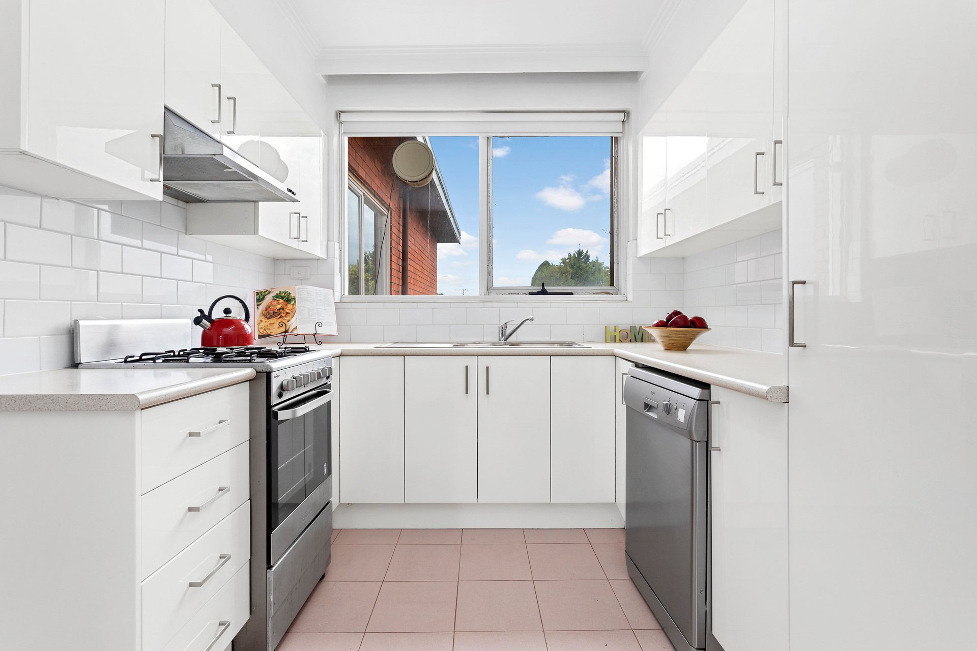 Property Gallery Thumbnail 4