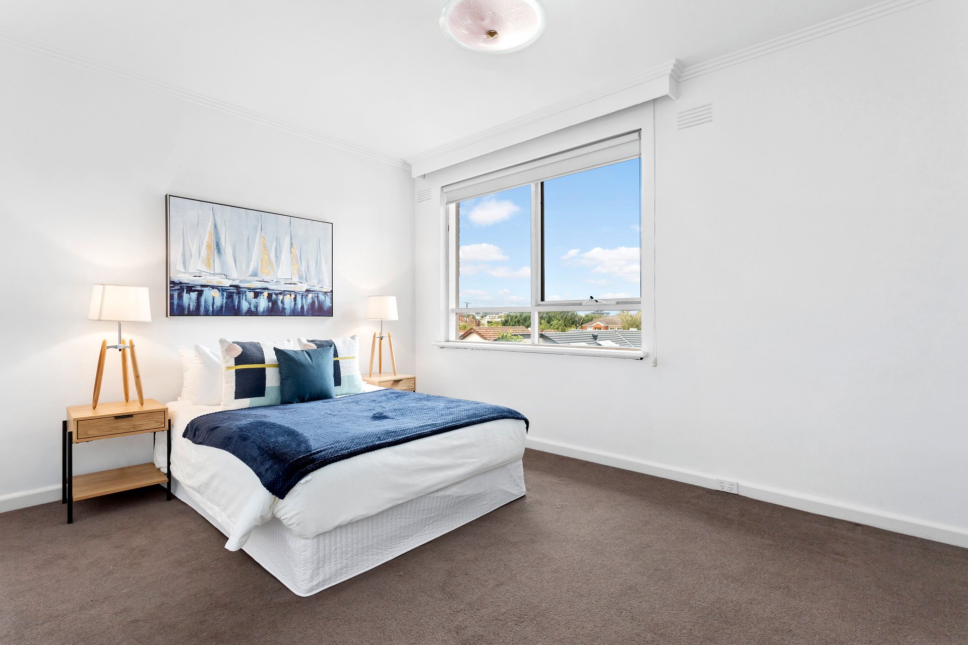 Property Gallery Thumbnail 6
