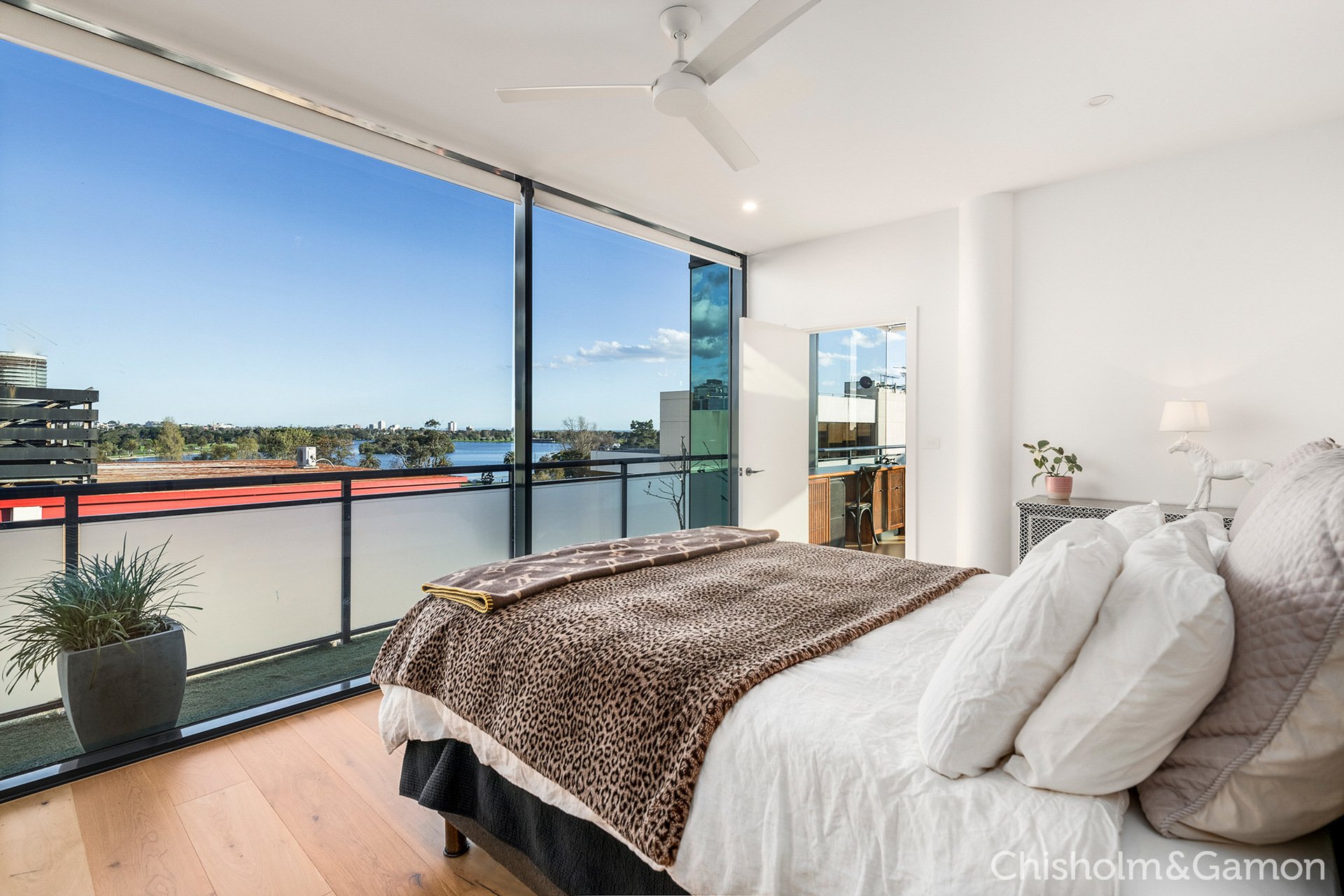 84/1 Sandilands Street, South Melbourne image 11