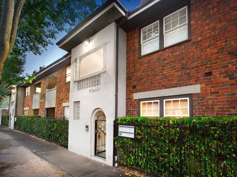 8/41 Shelley Street, Elwood image 1