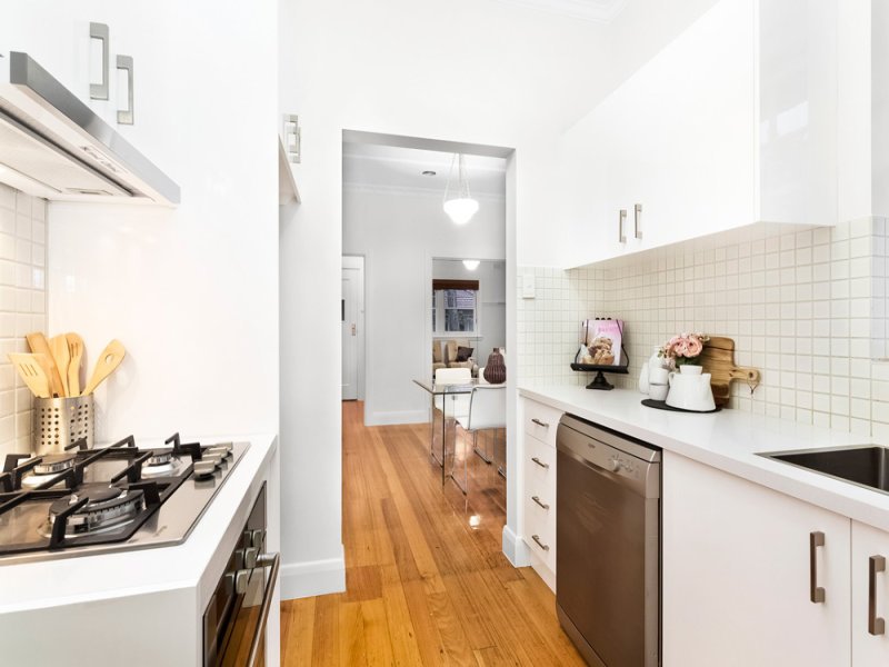 8/41 Shelley Street, Elwood image 6