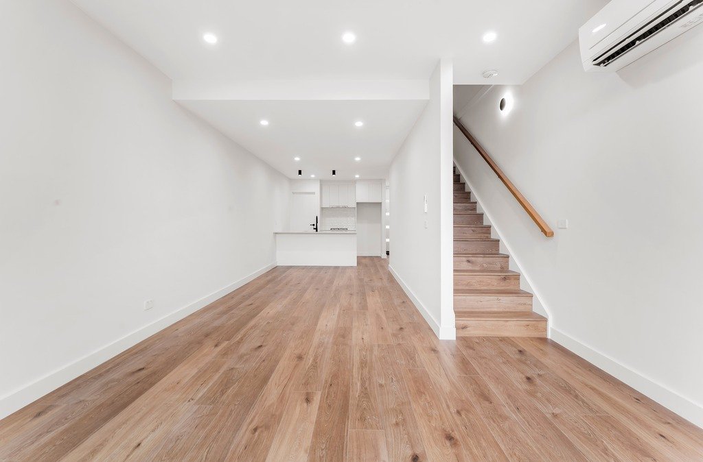 8/42-44 Crevelli Street, Reservoir image 3