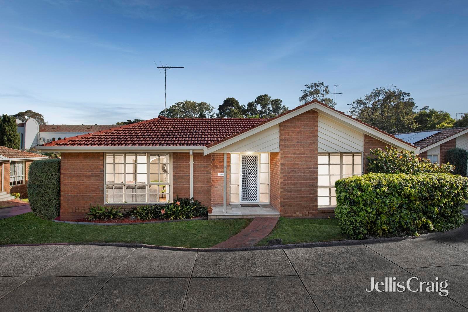 8/420-424 Church Road, Templestowe image 1