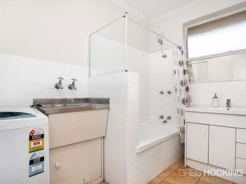 8/420 Blackshaws Road, Altona North image 5