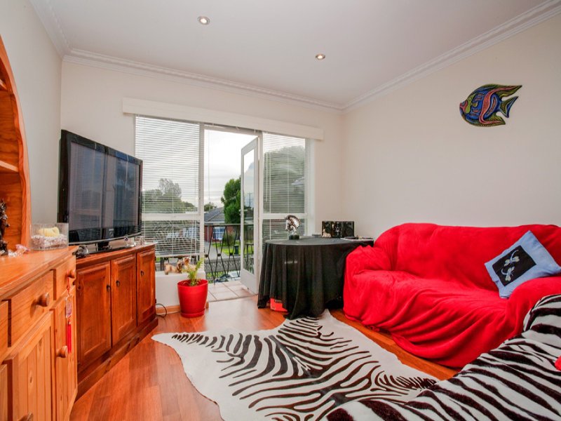 8/420 Blackshaws Road, Altona North image 3