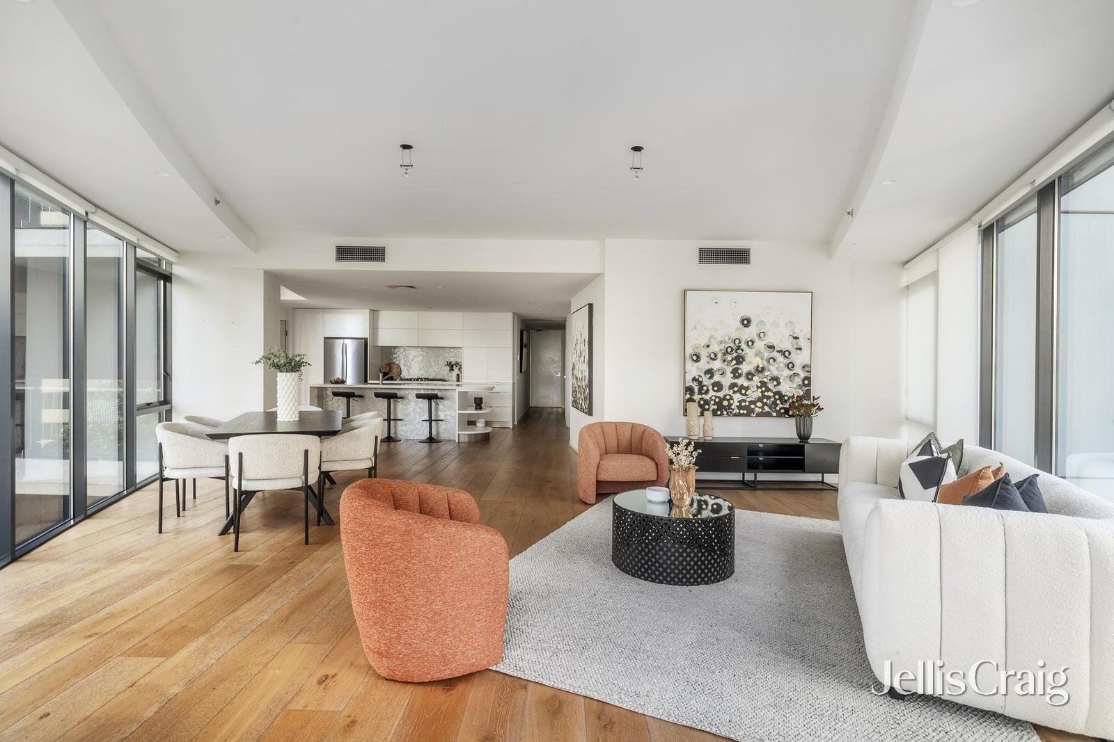 84/299 Queen Street, Melbourne image 1