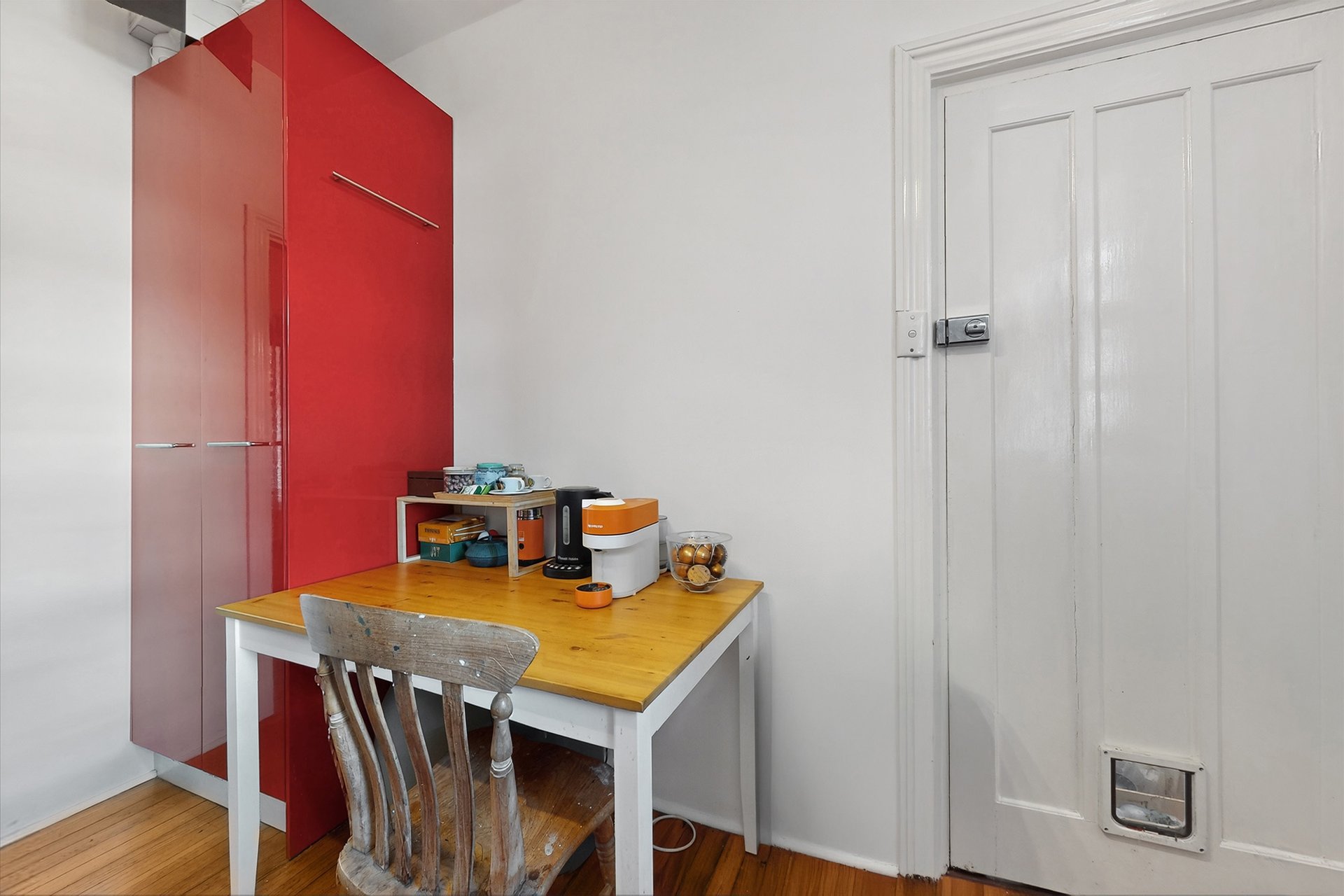 8/43 Dalgety Street, St Kilda image 3