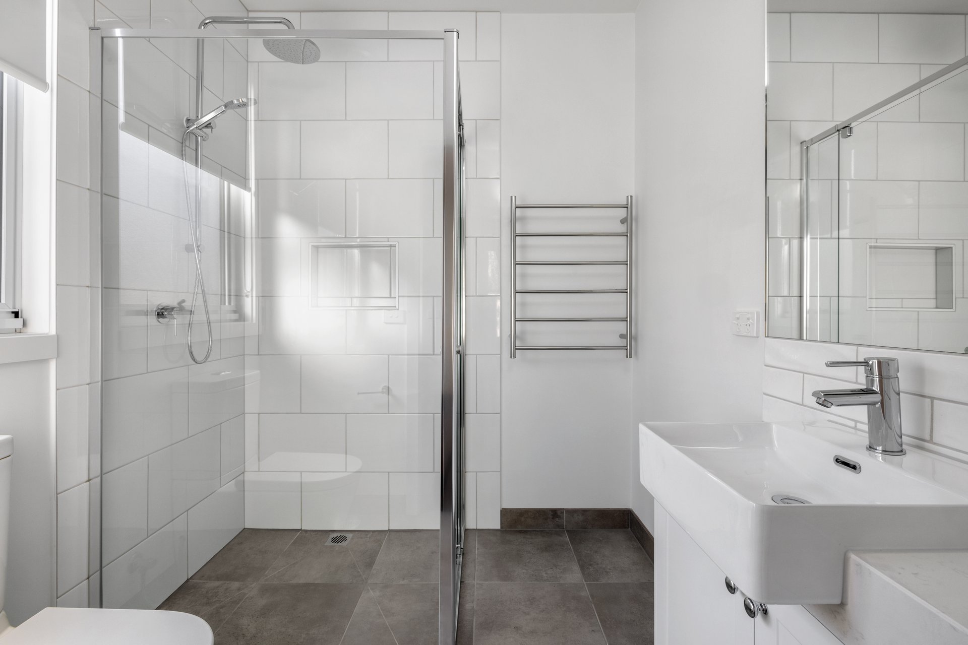 Property Gallery Thumbnail 9