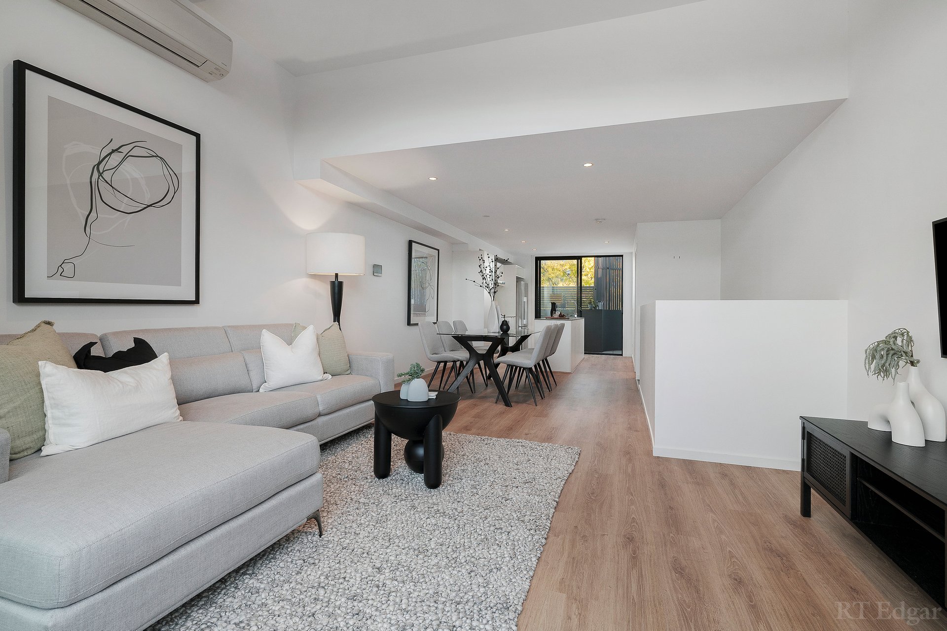 Property Gallery Thumbnail 2