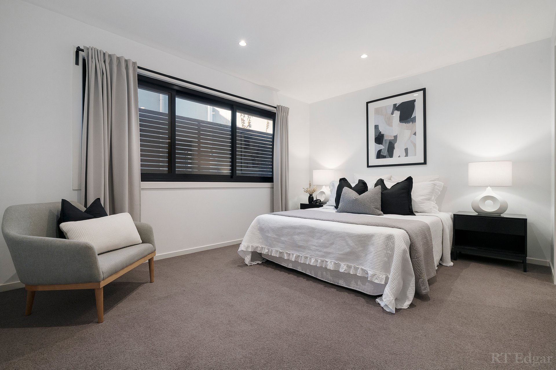 Property Gallery Thumbnail 4