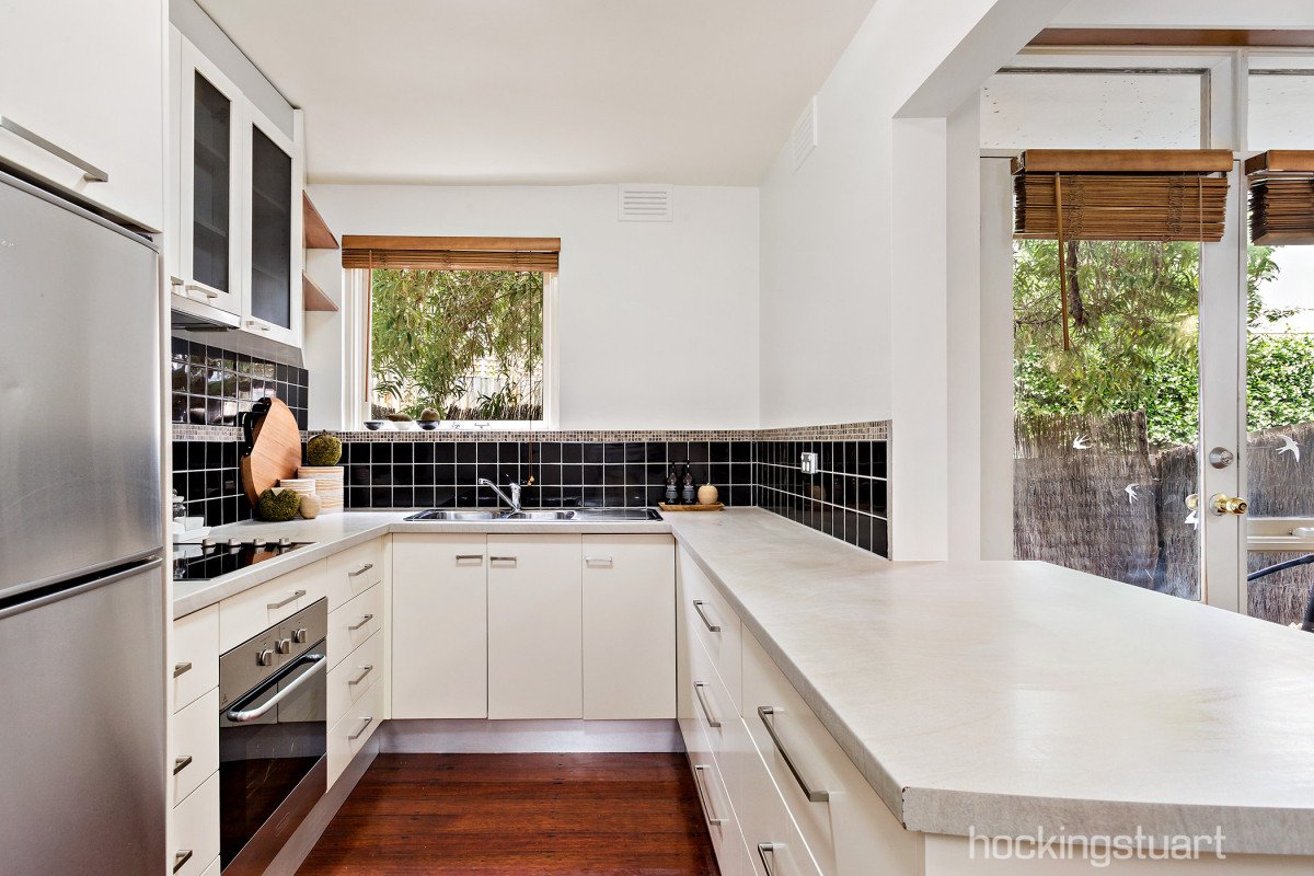 8/44 Edgar Street, Glen Iris image 4