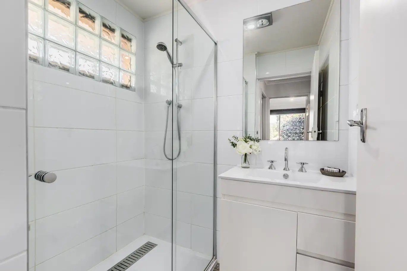 Property Gallery Thumbnail 2