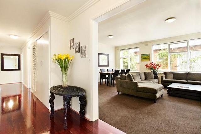 Property Gallery Thumbnail 9