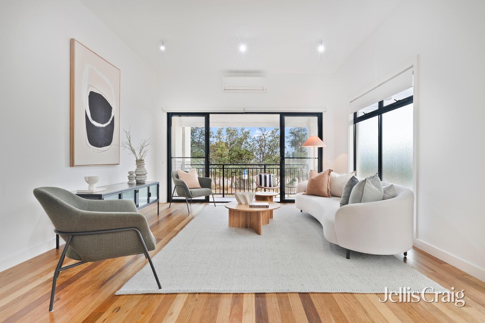 8/464 Beach Road, Beaumaris image 6