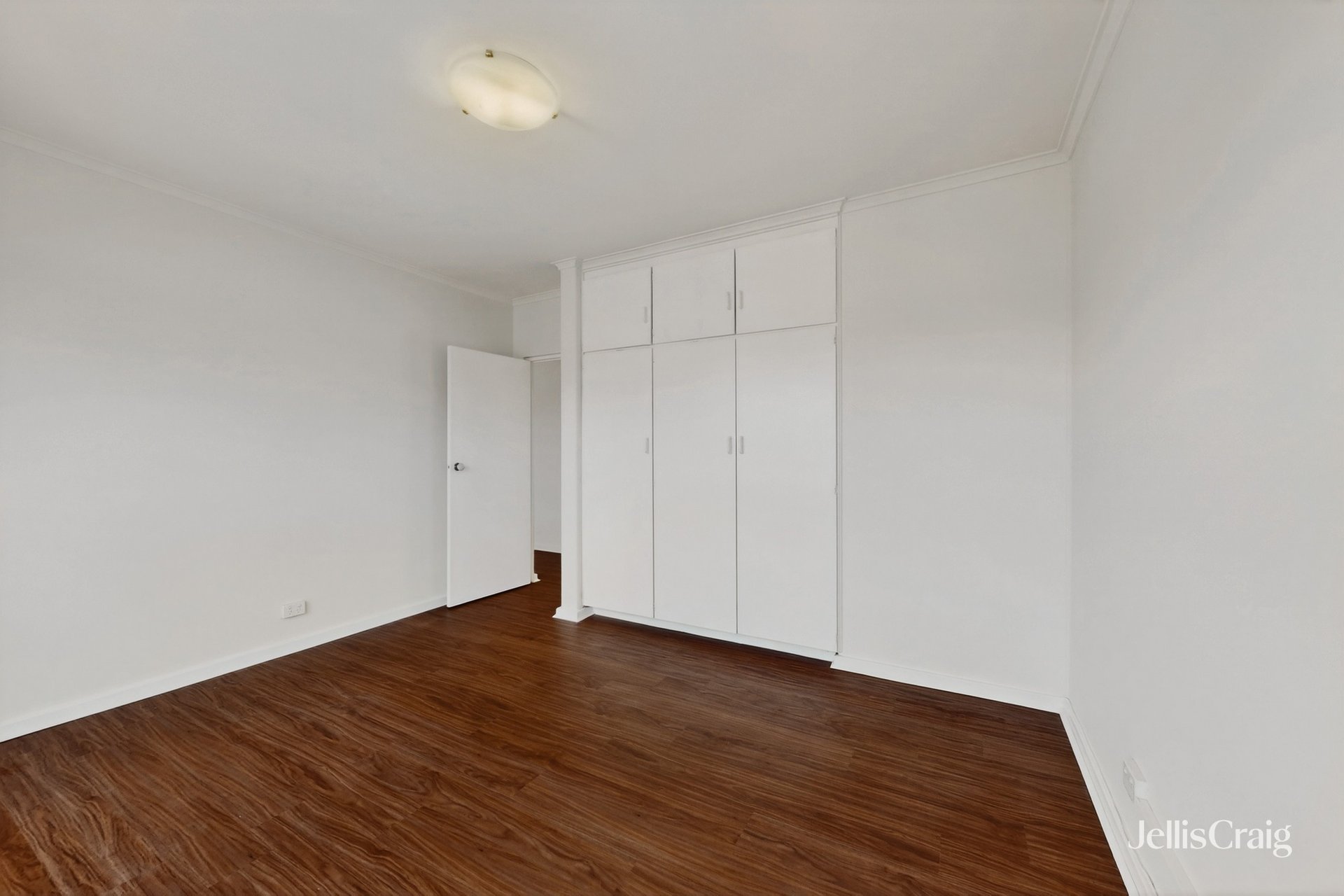 8/47 Yerrin Street, Balwyn image 6