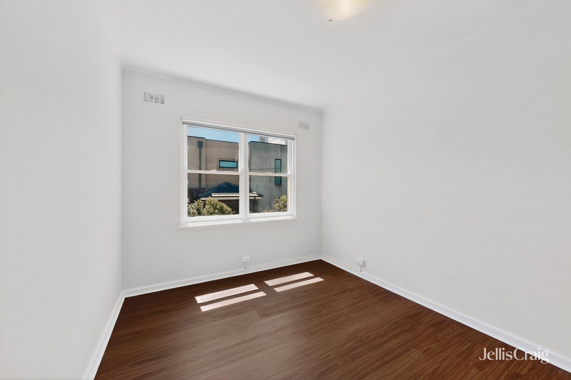 8/47 Yerrin Street, Balwyn image 5