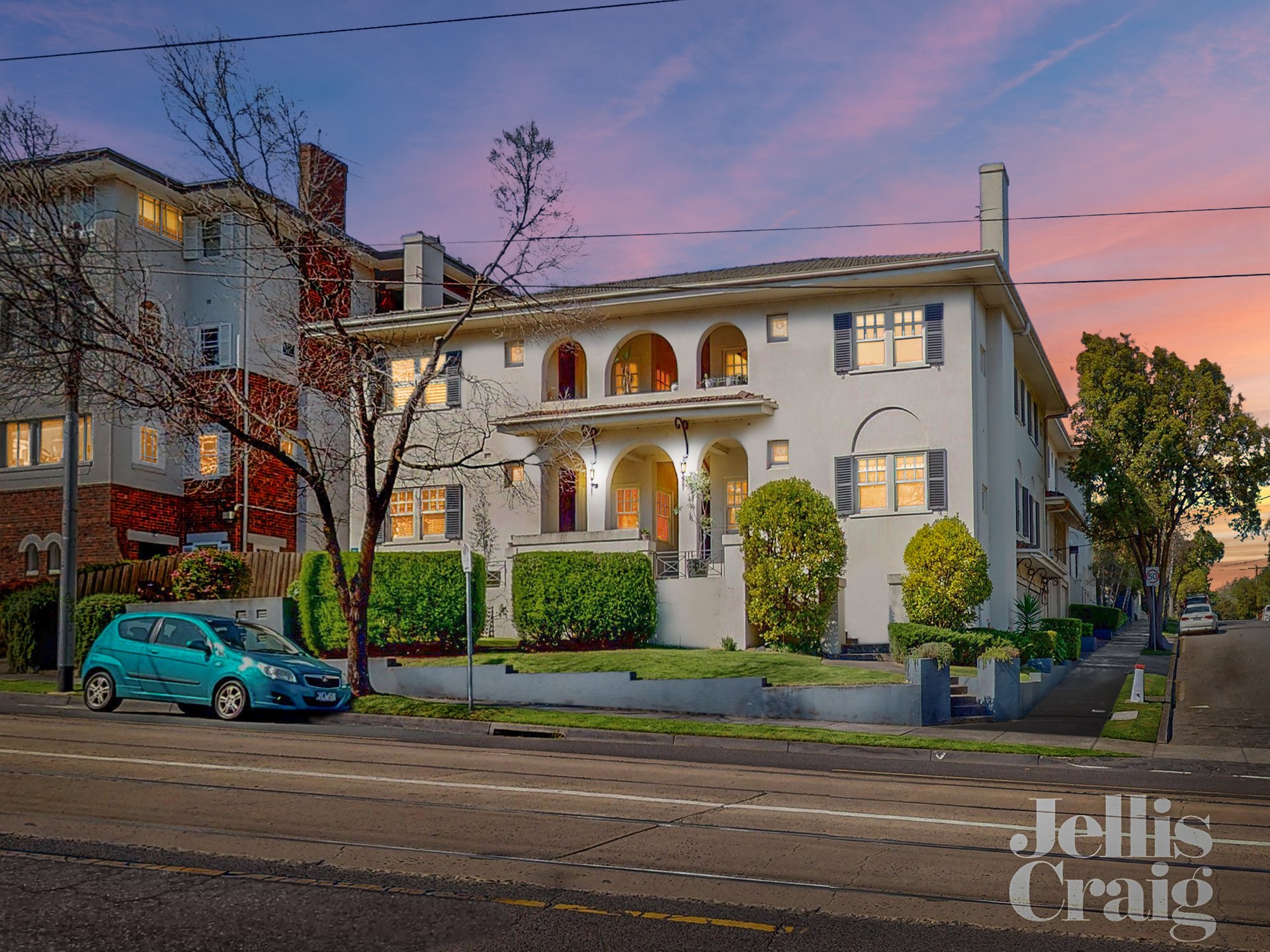 8/470 Glenferrie Road, Hawthorn image 1